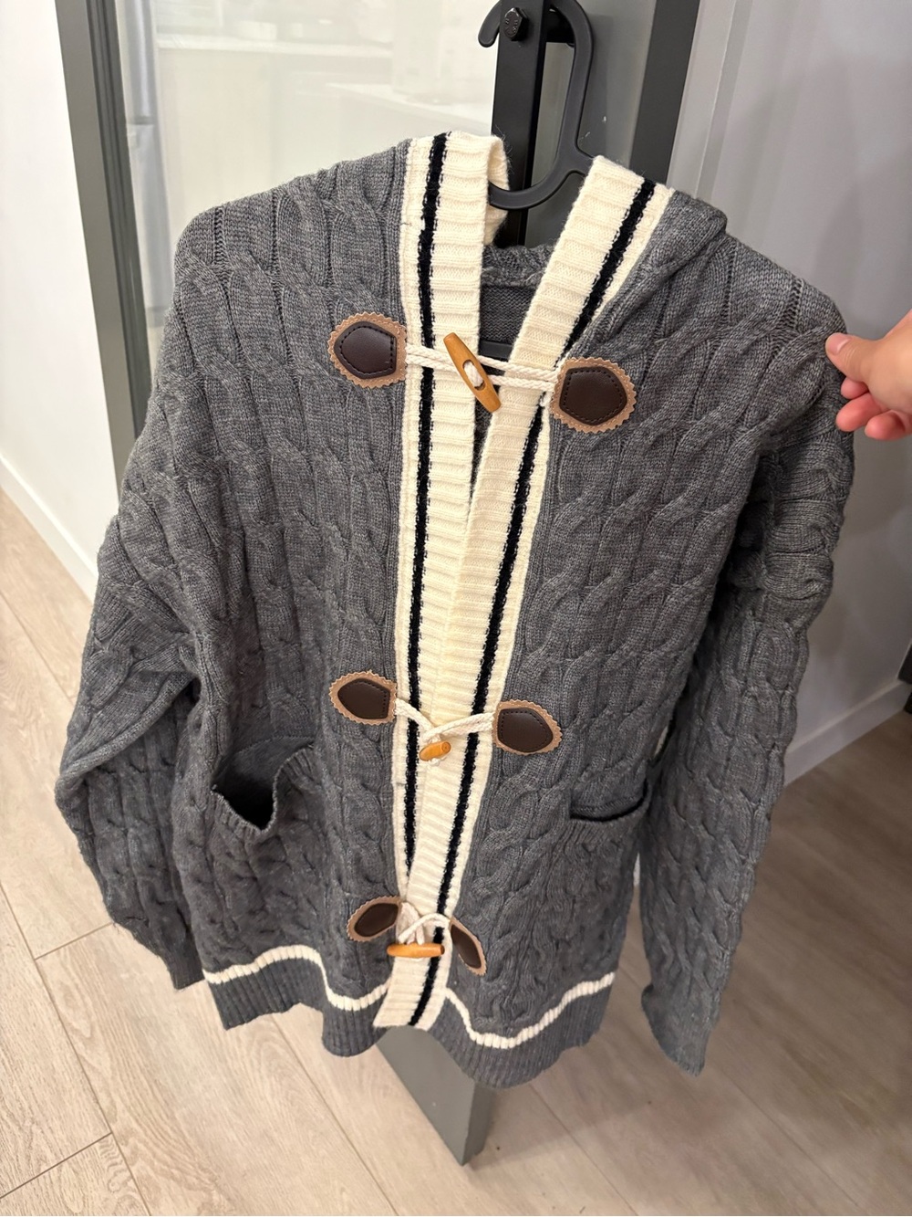 OAK + FORT Gray Cable-Knit Toggle Cardigan with Cream Trim